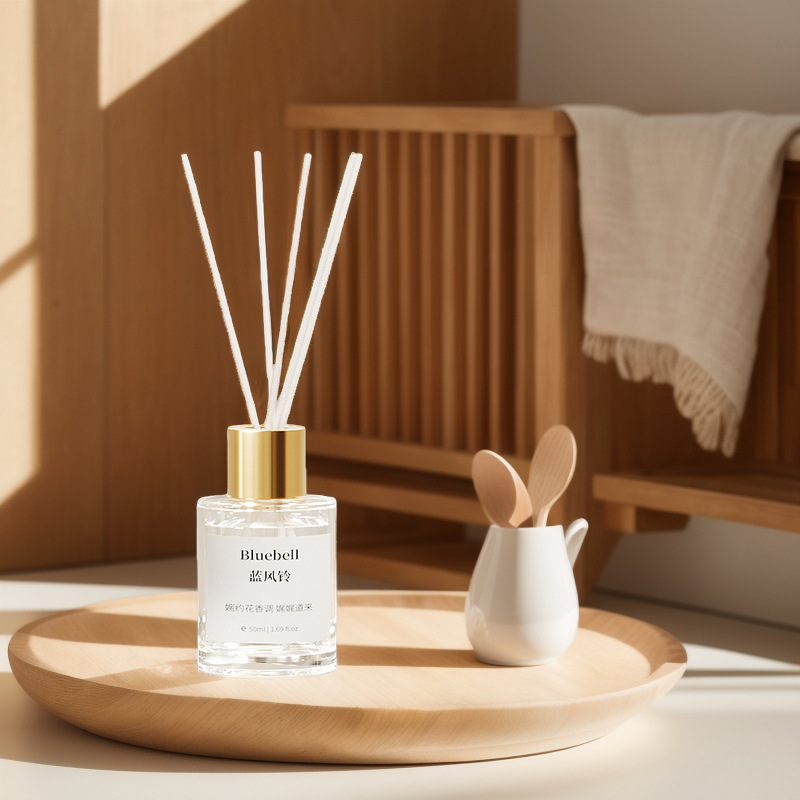 50ml water-soluble aroma, suitable for hotels and clubs. Flameless rattan stick aroma diffuser, ideal for indoor use, especially in bedrooms. It provides long-lasting fragrance, freshens the air and e