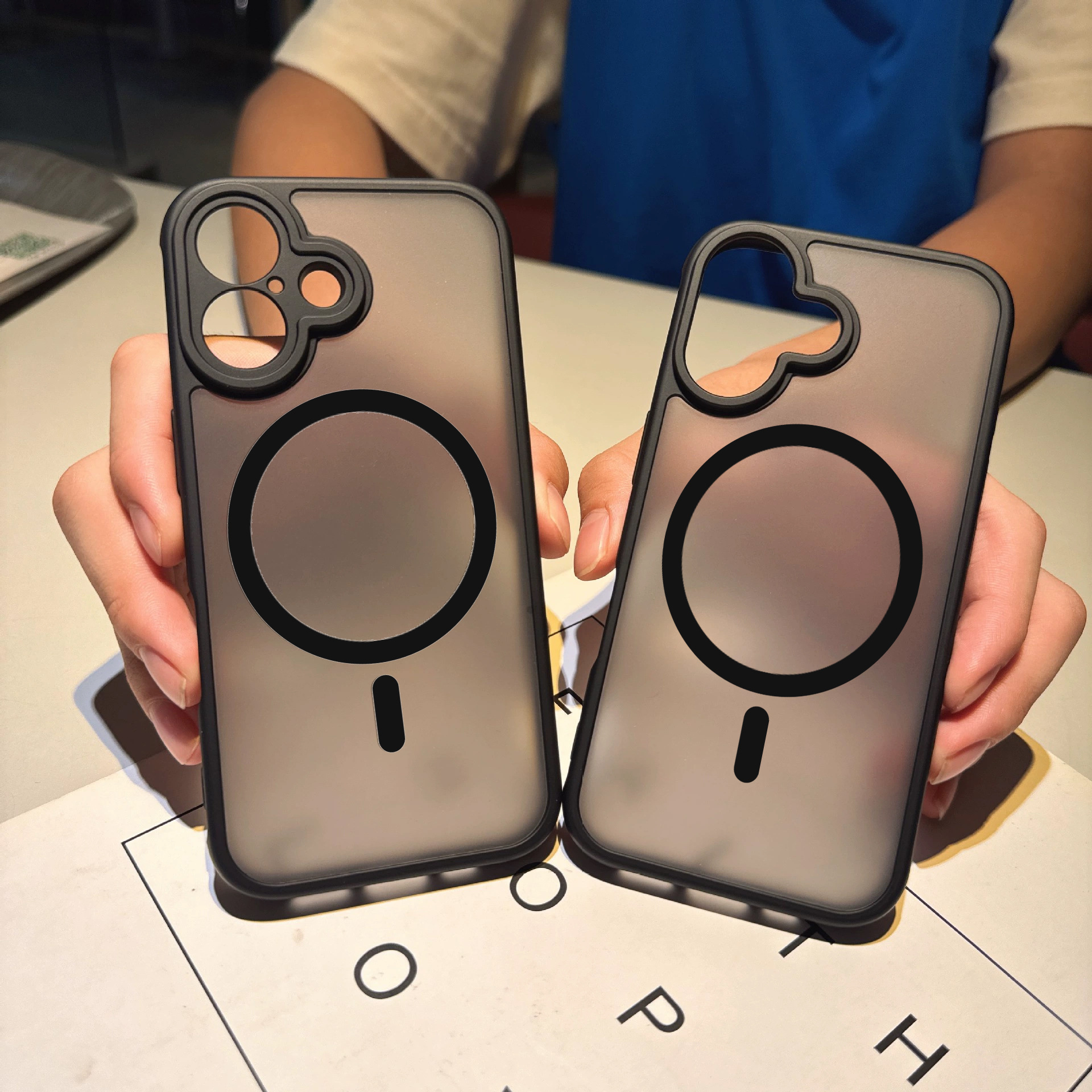 Suitable for Apple iPhone 17 skin - feeling magnetic mobile phone case, 15Pm two - in - one matte protective cover, MagSafe magnetic x