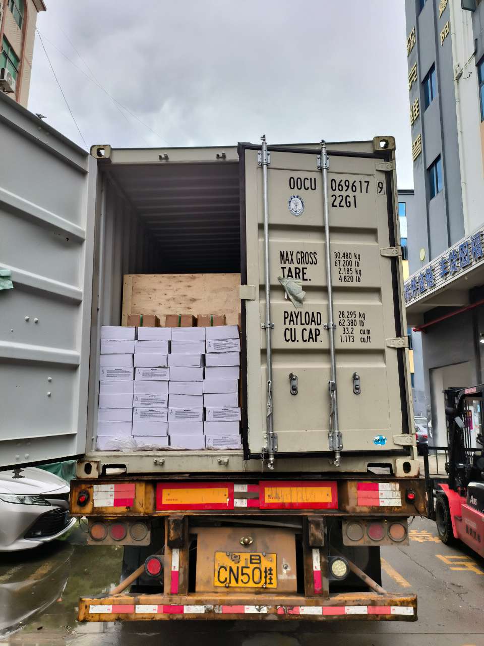 Loading furniture into container, FCL Shipping, China to Australia Freight, Sea Cargo, Container Stuffing