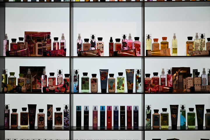 China to Australia Supply Chain Management for Bath Products